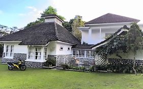 Villa Narendra Yogyakarta